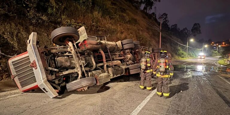 camion-chocado_2524099_202511130